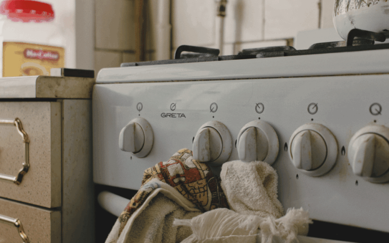 obtenez des devis personnalisés pour poêles rapidement et facilement. comparez les prix et trouvez le poêle idéal pour votre maison.